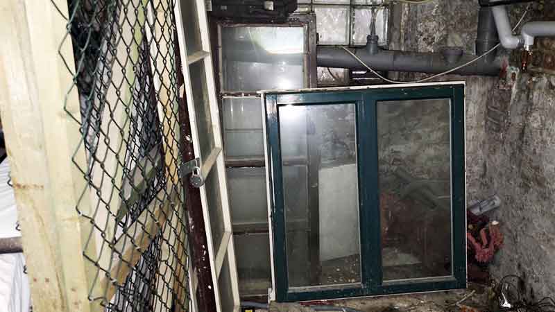 06 rissen kellerentruempelung historische fenster