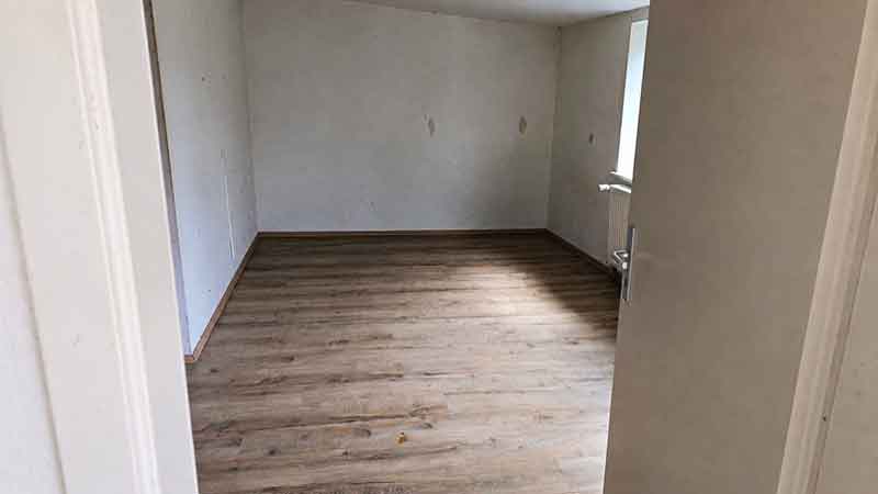 05 suelldorf messie wohnung wohnzimmer besenrein
