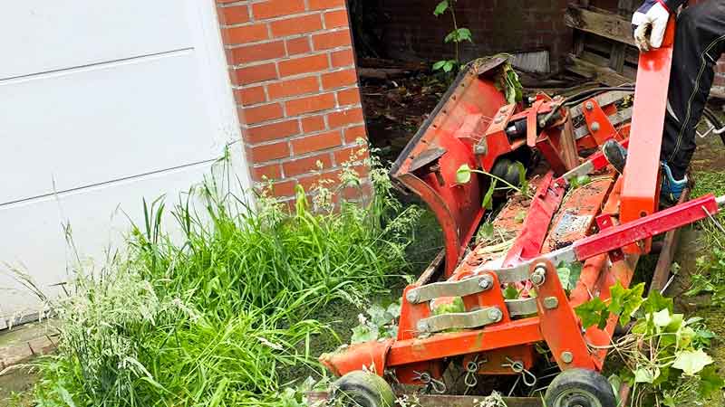 07 wedel aussenbereich entruempeln rasenpflege anbaugeraet